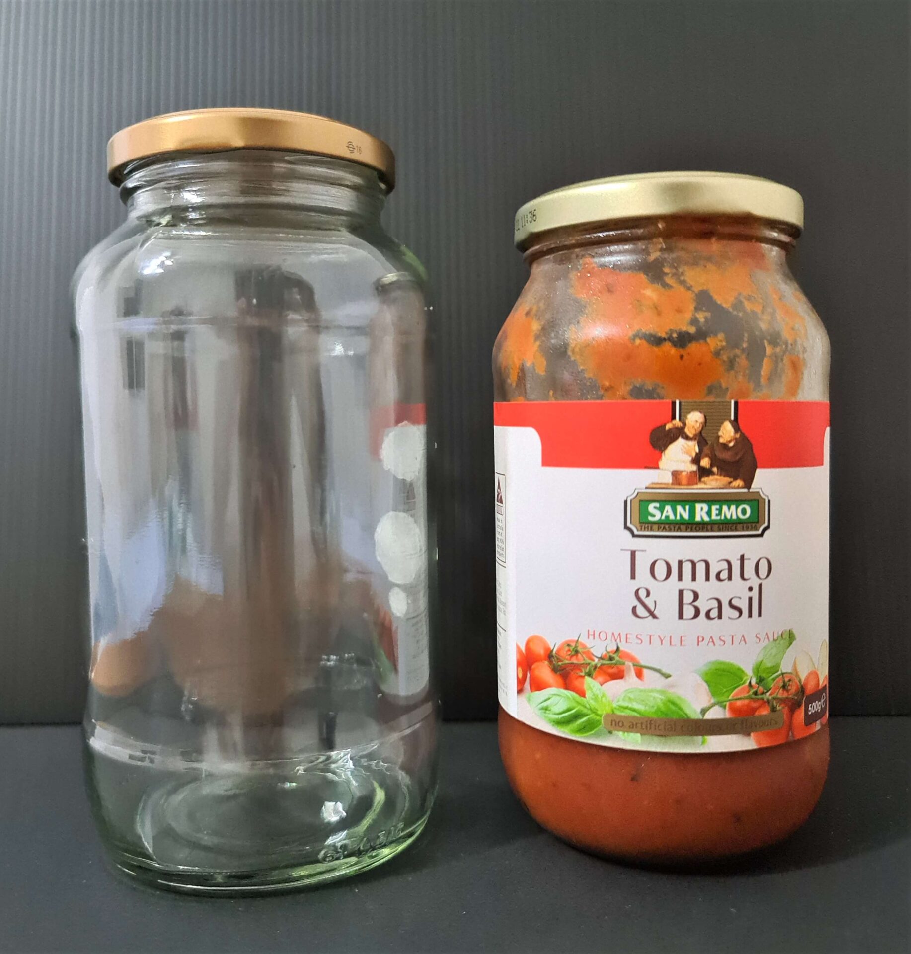 Pasta sauce bottle